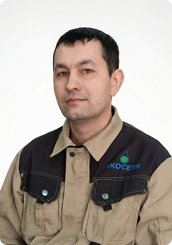 Алексей Иванов