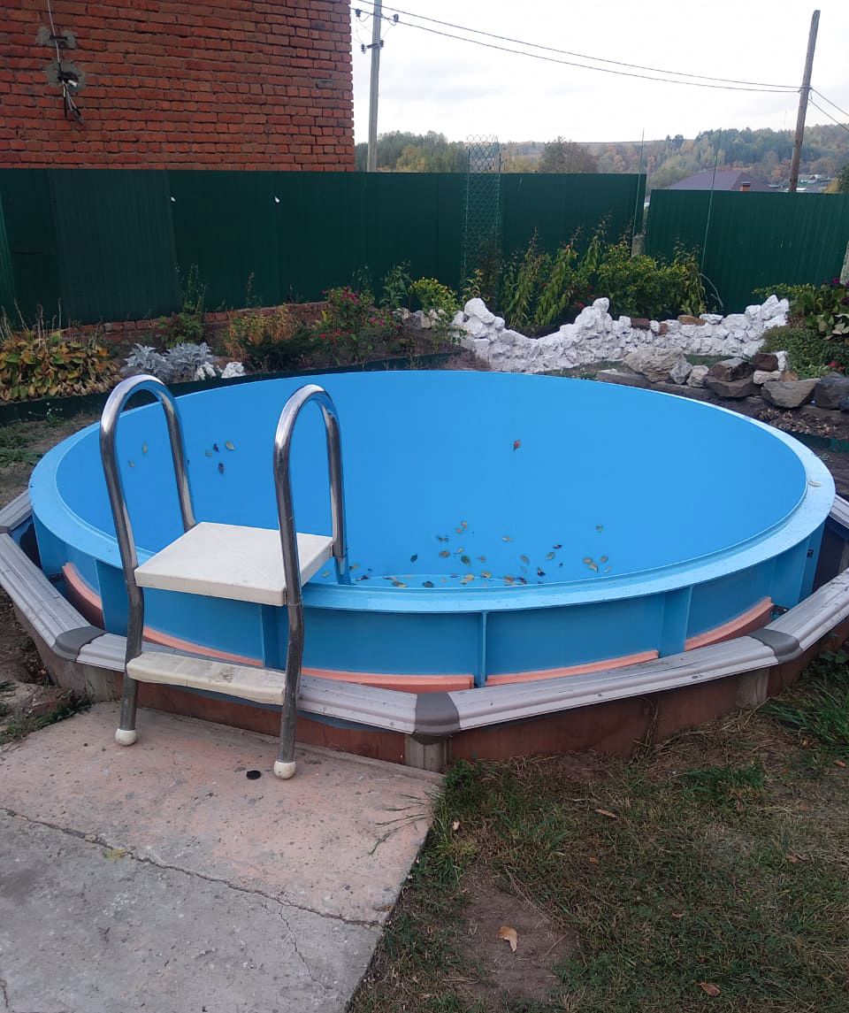 Пластиковый бассейн — это идеальный способ отдыха на даче!