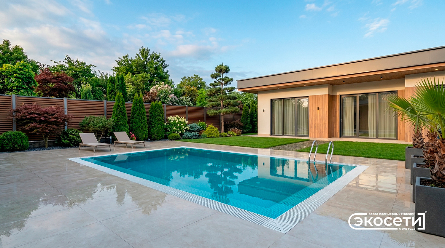 Бассейн прямоугольный для дачи.jpg